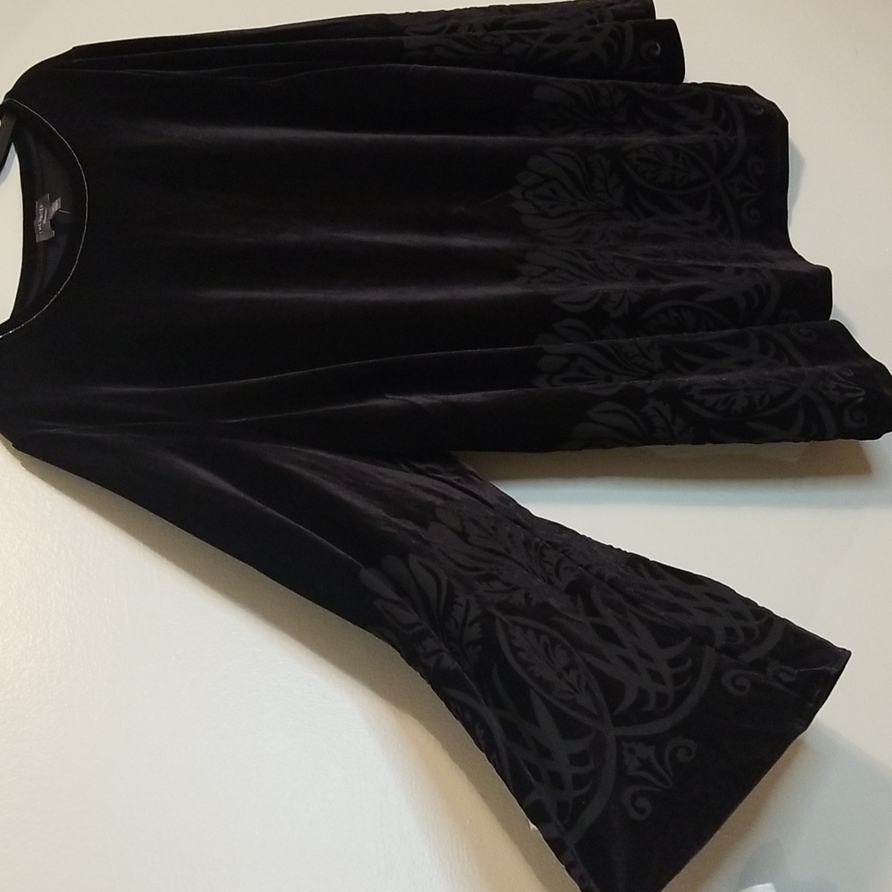 NWT Peony Burnout Black Velvet Long Sleeve Tunic Blouse Limited Collection 1X